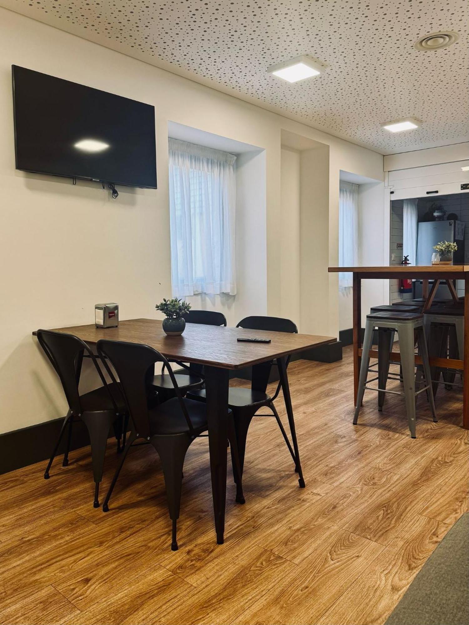 Alianca Cafe & Hostel Ангра-ду-Эроижму Экстерьер фото