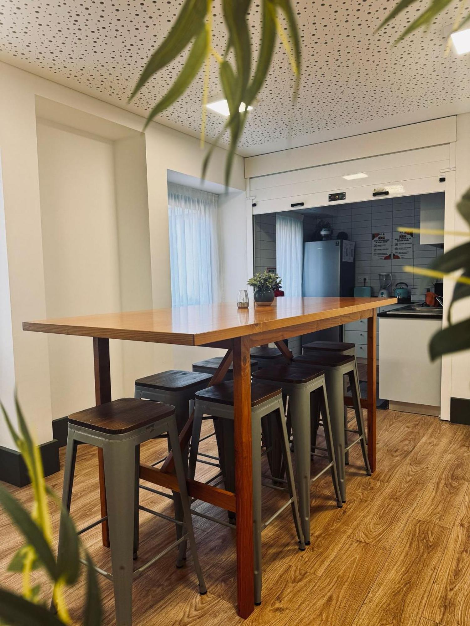 Alianca Cafe & Hostel Ангра-ду-Эроижму Экстерьер фото